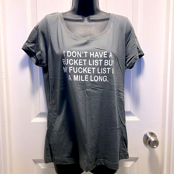 NWOT 🪣 NEXT LEVEL GRAY COTTON “BUCKET LIST FUCK-ET LIST” LETTERED TSHIRT XXL - Picture 2 of 5
